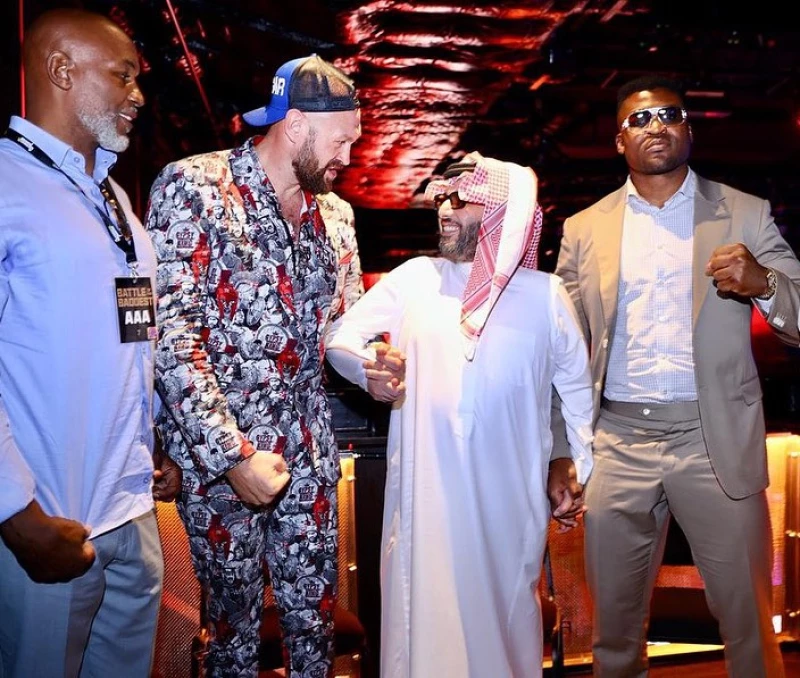Is Saudi Arabia Revolutionizing Boxing or is there a Dark Side to its Influence?
