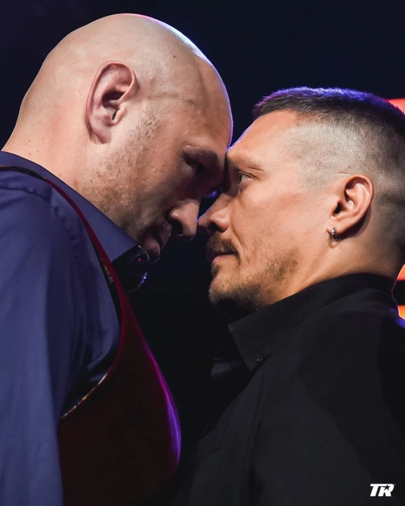 Tyson Fury and Oleksandr Usyk Clash in Epic Showdown for Undisputed Heavyweight Title