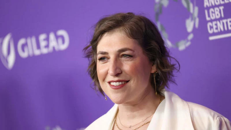 "Mayim Bialik's Shocking Announcement: Stepping Down as the Beloved Host of "Jeopardy!""