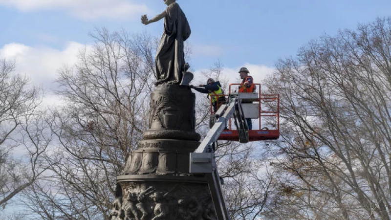 "Controversial Confederate Memorial Stays Put at Arlington Cemetery, Thanks to Judge's Temporary Block"