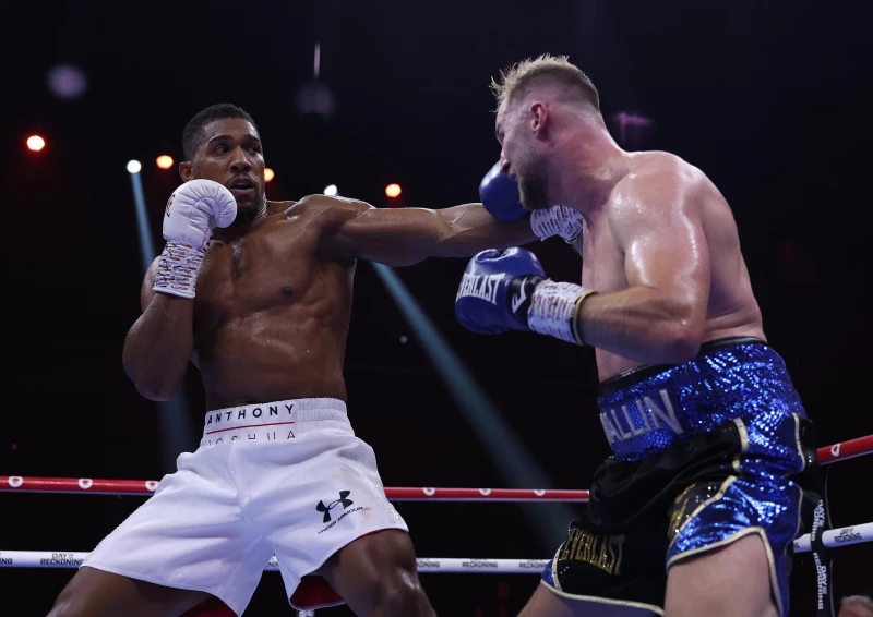 Anthony Joshua Bounces Back in Spectacular Fashion, Overpowers Otto Wallin in Just Five Rounds