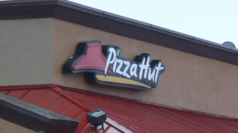 Massive Layoffs at Pizza Hut in California Ahead of Minimum Wage Increase