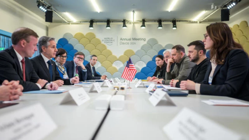 Blinken Vows Unwavering U.S. Support to Ukraine in Battle Against Russia