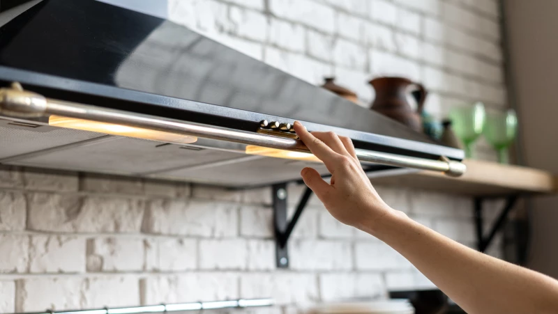 Discover the Benefits of a Convertible Range Hood: A Must-Have for Your Kitchen!