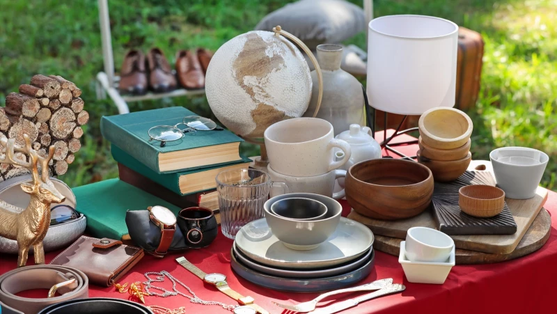 Master the Art of Estate Sale Shopping with This Top Preparation Tip!