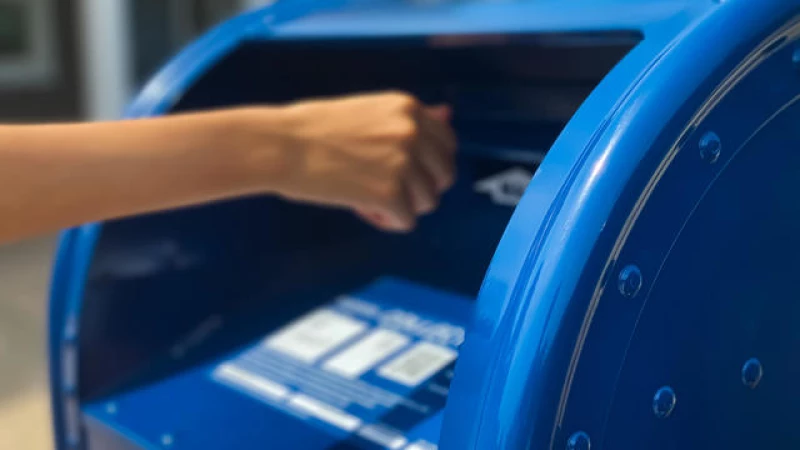 "Rampant Mail Theft: Post Offices Struggle to Protect Universal Keys"