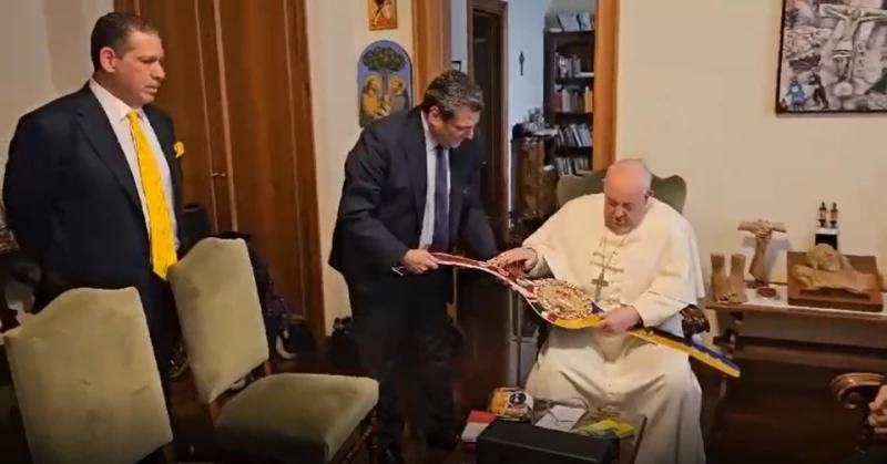 "Pope Francis Bestows Blessing on Unique Fury-Usyk WBC Championship Belt"