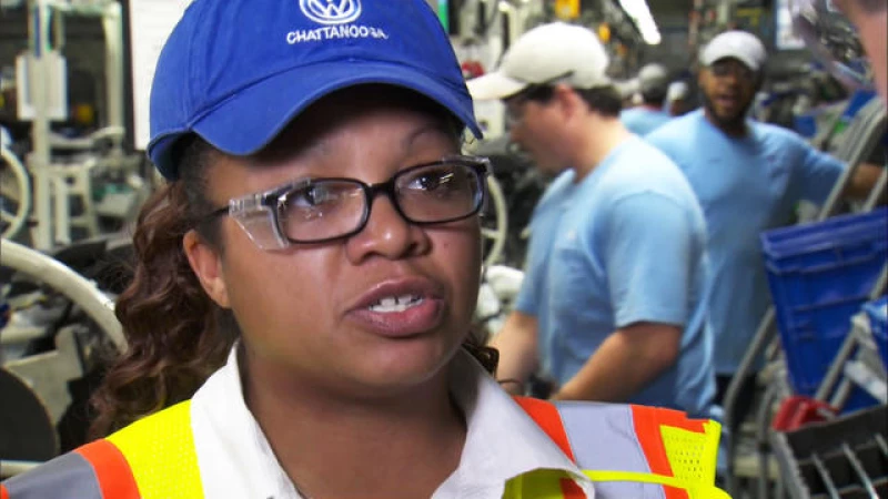Governors Slam UAW's Efforts to Unionize Car Plants in the South