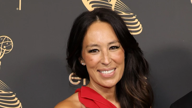 Discover Joanna Gaines' Retro Trick for Adding a Pop of Color to Your Neutral Space