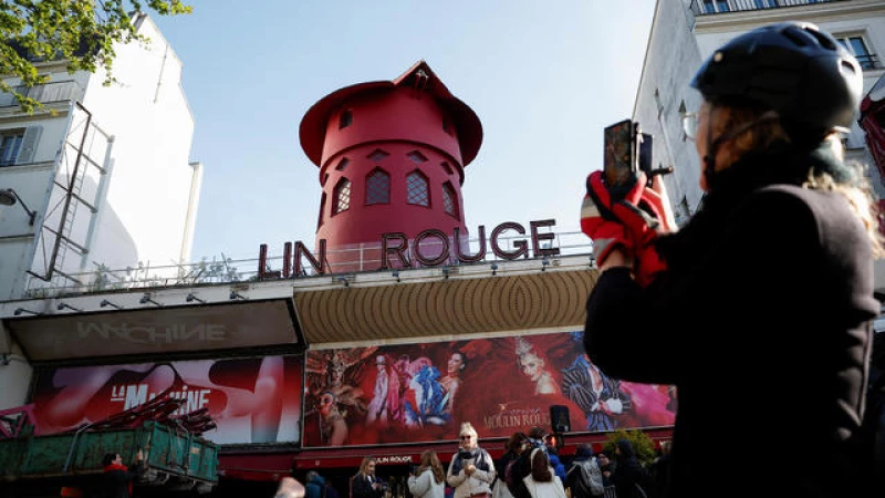 Mysterious Incident: Windmill Sails Detached from Paris' Iconic Moulin Rouge Cabaret
